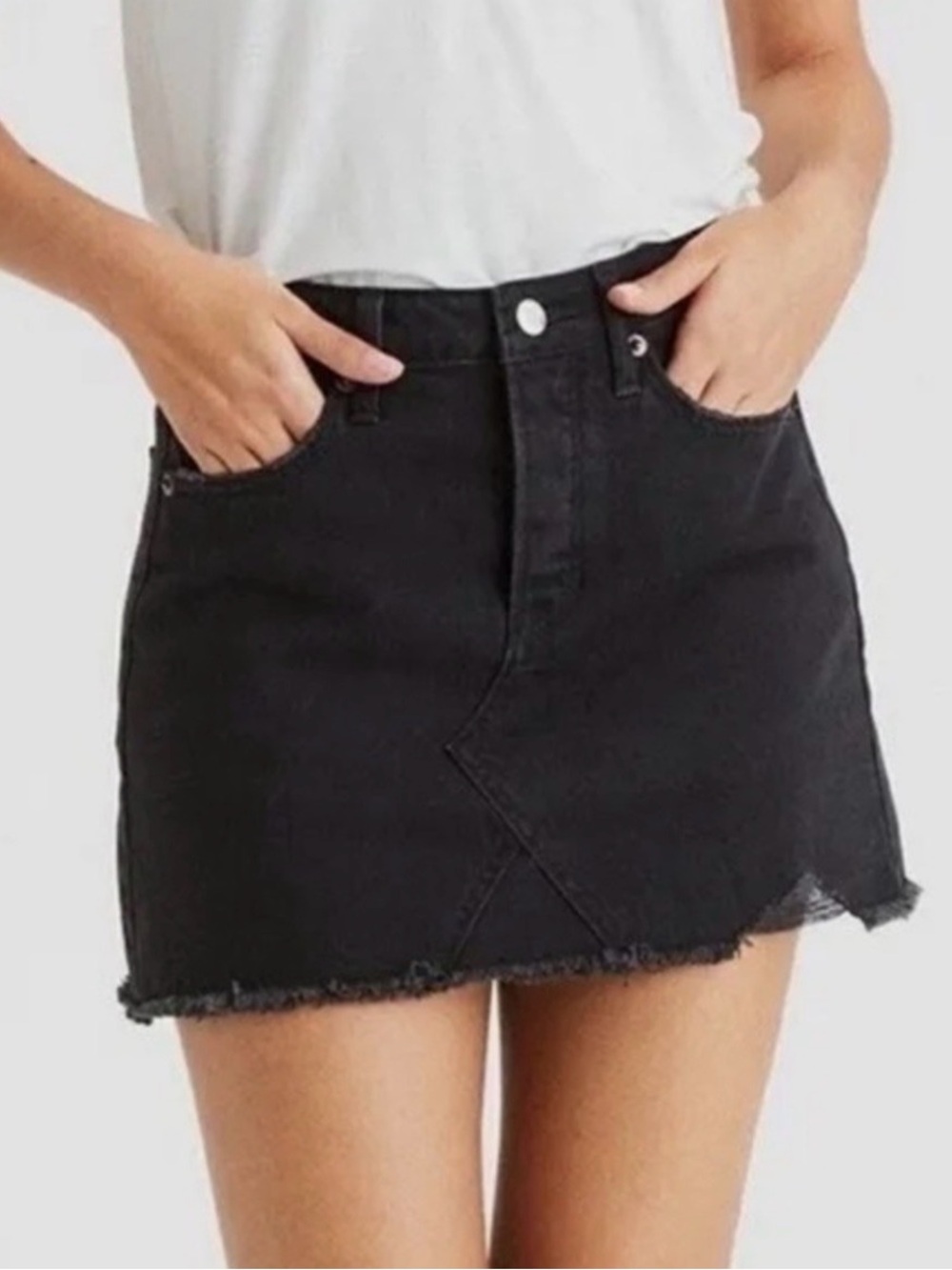 American Eagle Hi Rise Festival Mini Skirt Black Denim Raw Hem Distressed Sz 10